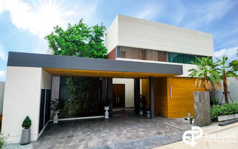 Manruetra Pura Pattaya - Luxury two-story pool villa