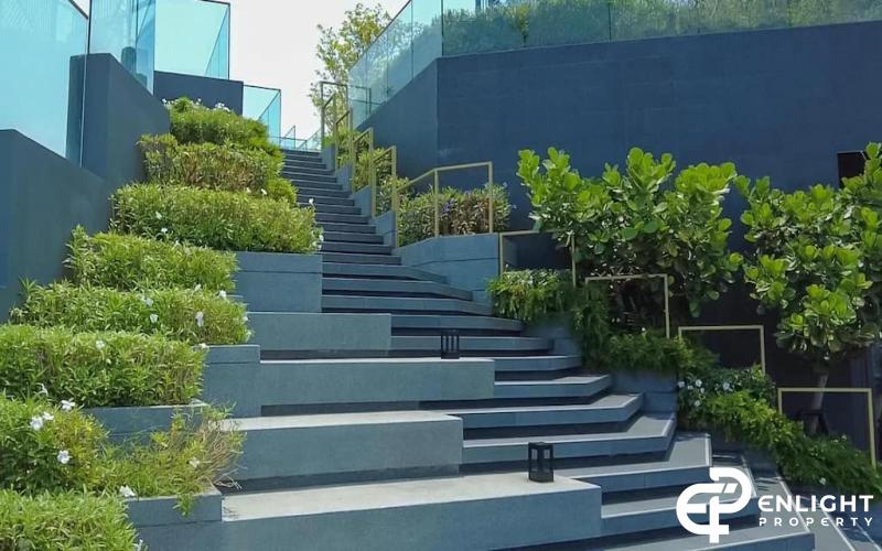 Edge Central Pattaya Condo – For Sale or Rent