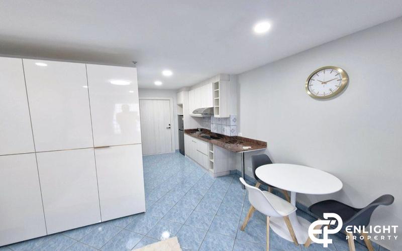 View Talay 2B Condominium – For Sale