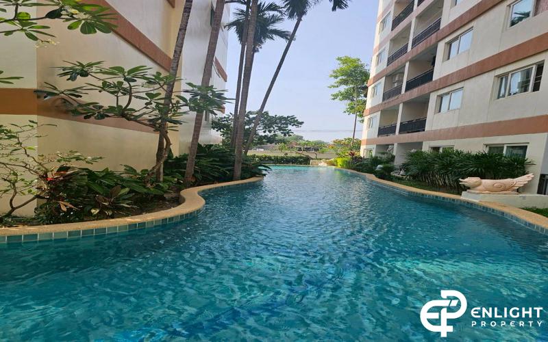 Park Lane Jomtien Resort - Condo For Sale