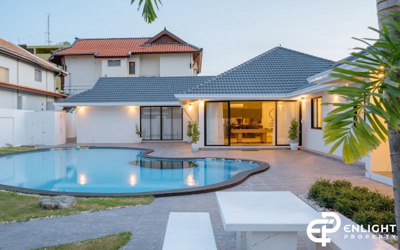 Luxury Pool Villa  Mabprachan Lake