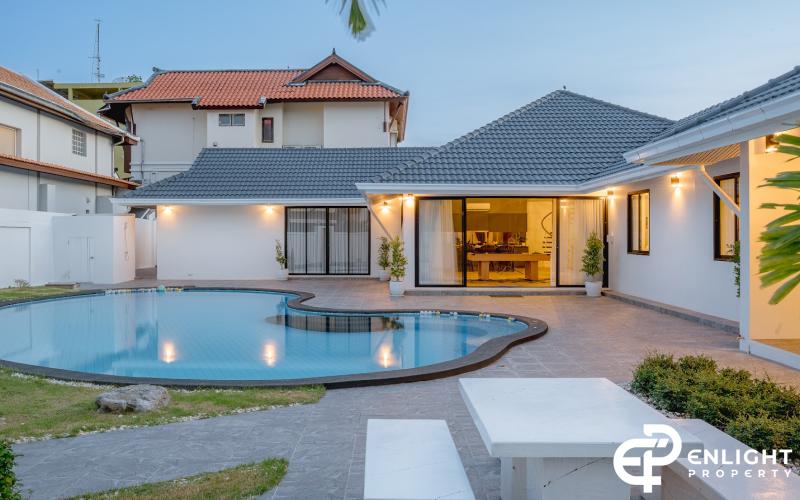 Luxury Pool Villa in Mabprachan  lake