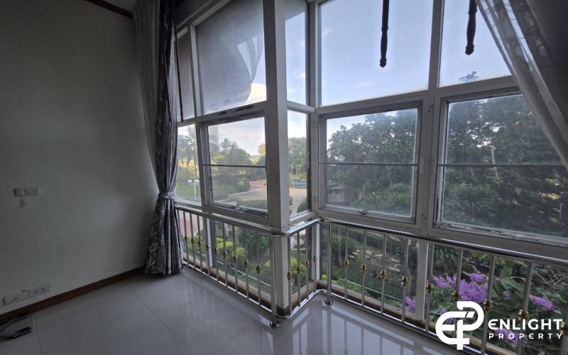 Krissada Golden Condotel - Beachfront Condo for Sale at Na Jomtien,