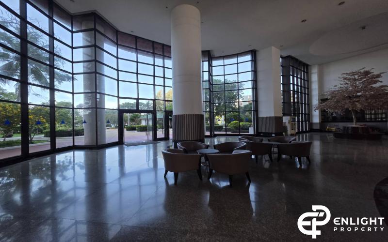 Krissada Golden Condotel - Beachfront Condo for Sale at Na Jomtien,