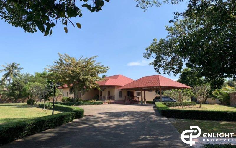 Land with House for Sale – 2 Rai 2 Ngan 98 Sq.wah