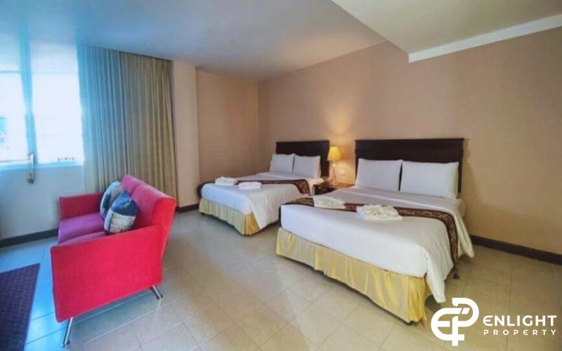Crown Pattaya Beach Hotel – For Sale