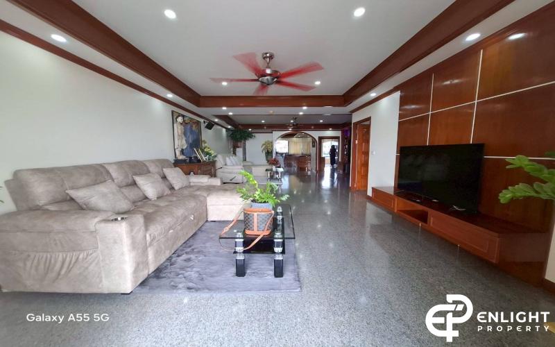 Jomtien Plaza Condotel