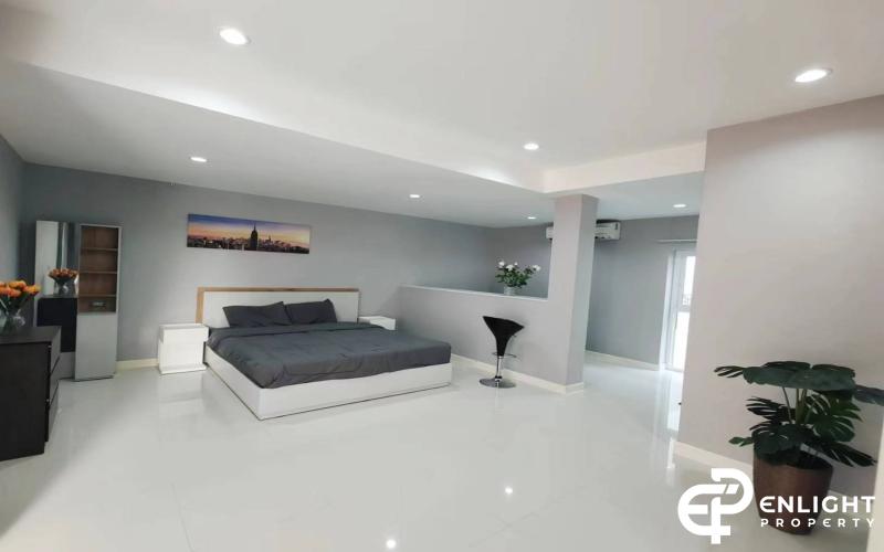 Grange Park Villa – East Side Pattaya
