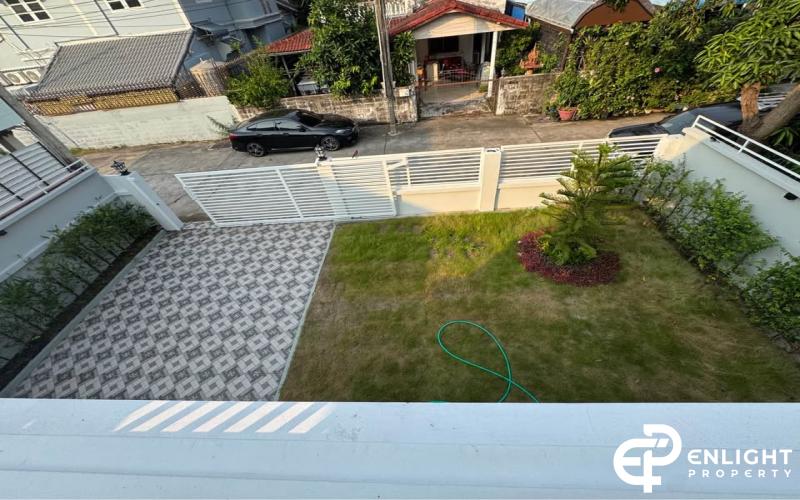 2-Storey Detached House for Sale – Near Krating Lai Beach