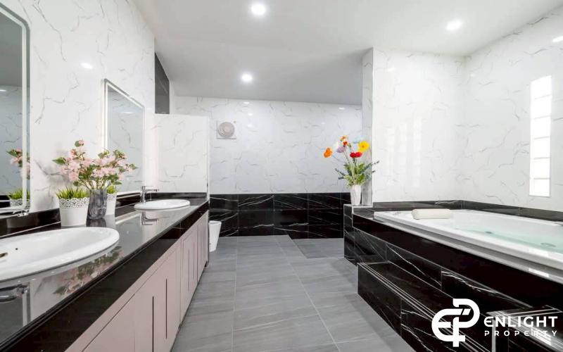 Pattaya Hill Village 2 — Well-maintained house in central location
