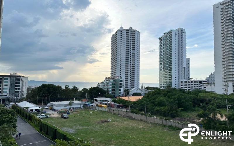 The Riviera Wongamat Condo