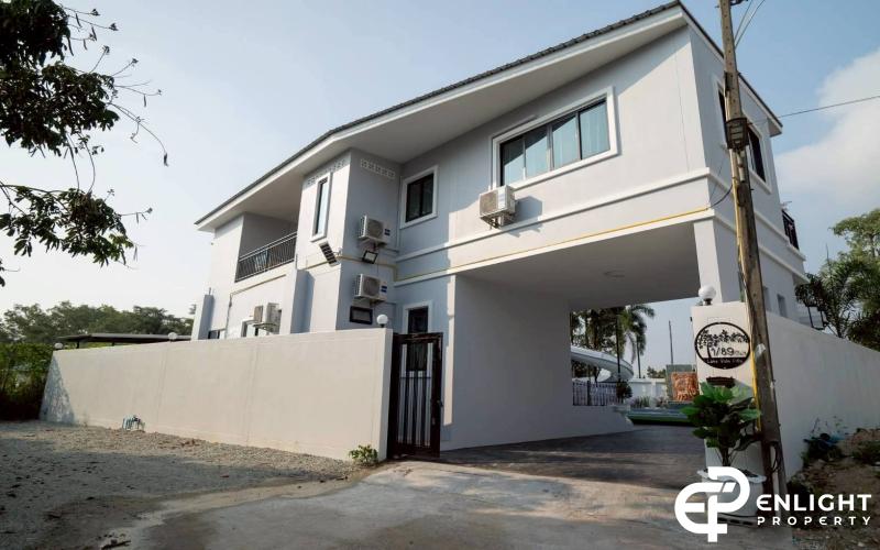 Large Pool Villa for sale and rent