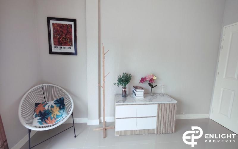 Townhouse for Sale / Thappraya Soi 15