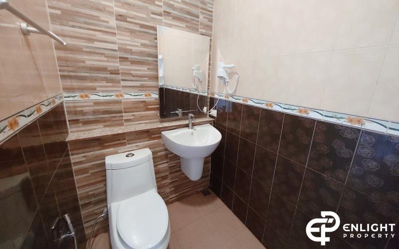 Townhouse for Sale / Thappraya Soi 15
