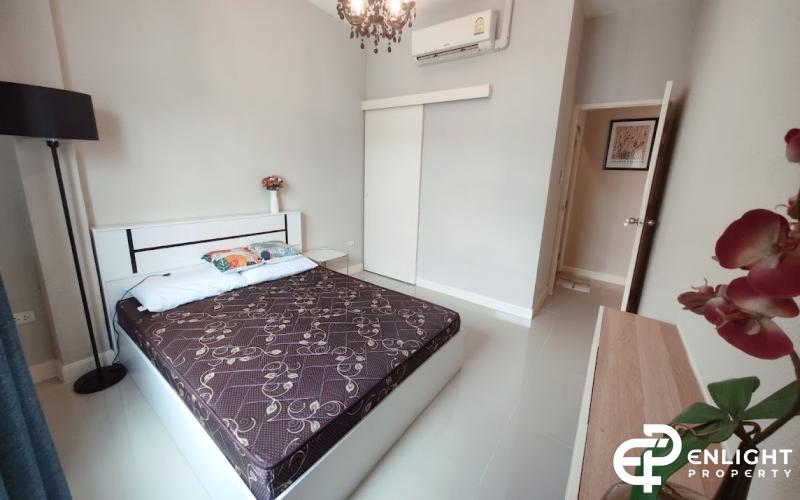 Townhouse for Sale / Thappraya Soi 15