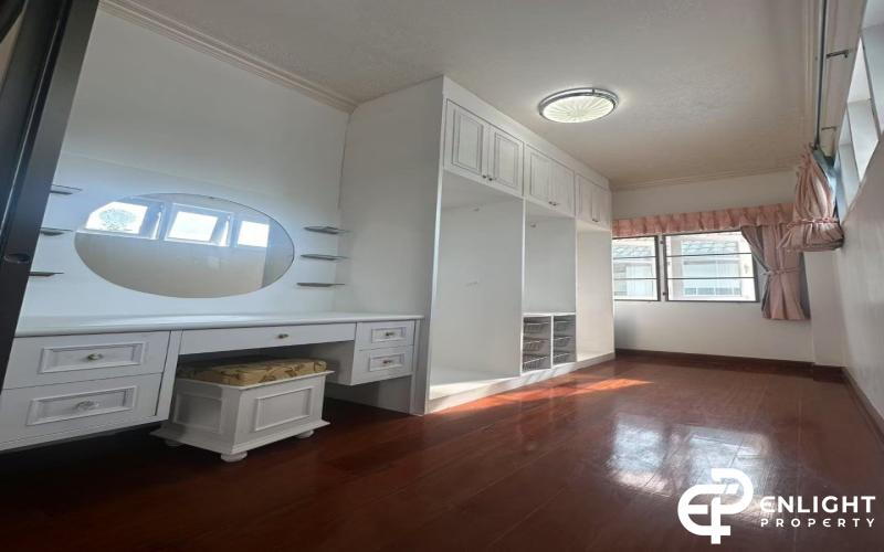 House for Sale – Thepprasit Location