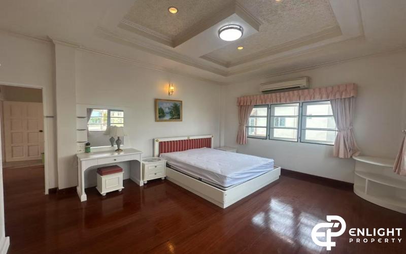 House for Sale – Thepprasit Location