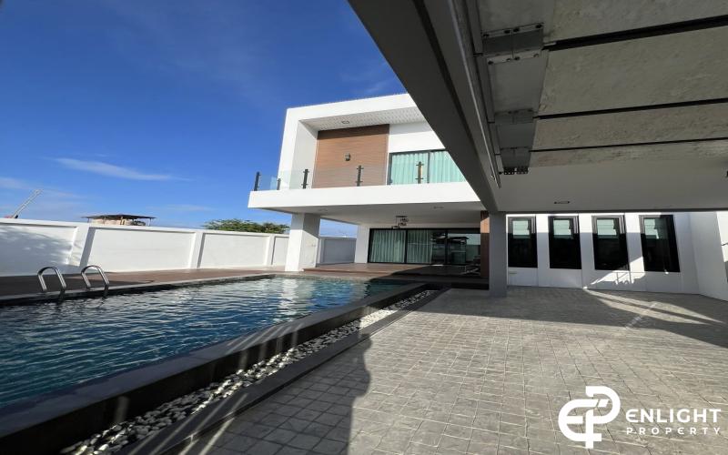 Modern 2-Storey Pool Villa