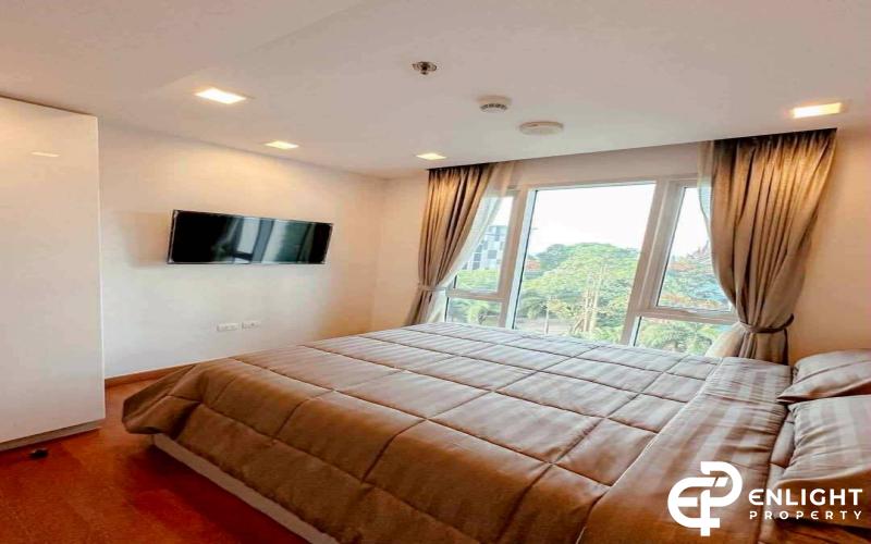 The Palm Wong Amat  - For sale