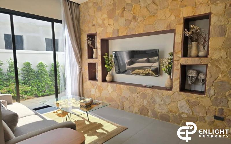 House with 3 Bedrooms and 2 Bathrooms. Beautiful, ready-to-move-in home, fully furnished.