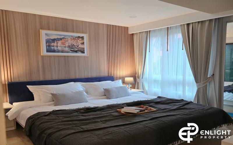 Seven Seas 1, Jomtien