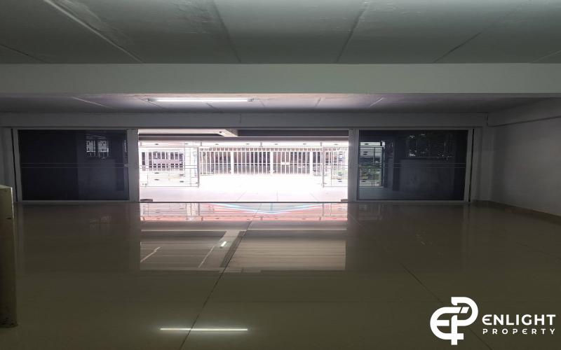 Baan Eua Arthorn, 2 -story