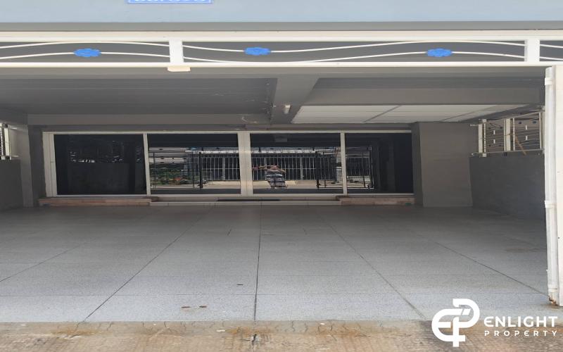 Baan Eua Arthorn, 2 -story