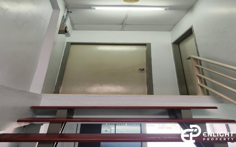 Baan Eua Arthorn, 2 -story