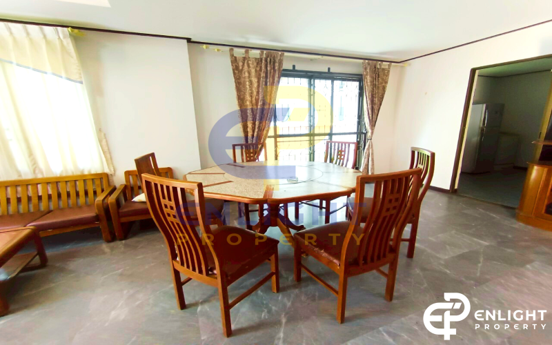 House for Sale with Tenant – Prime Central Pattaya Location