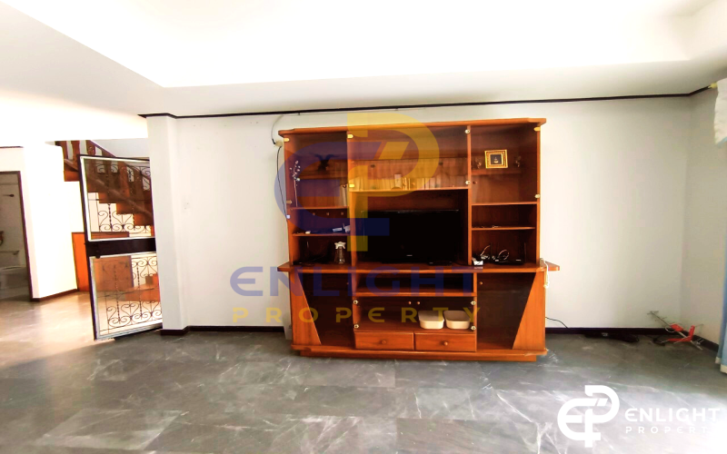 House for Sale with Tenant – Prime Central Pattaya Location
