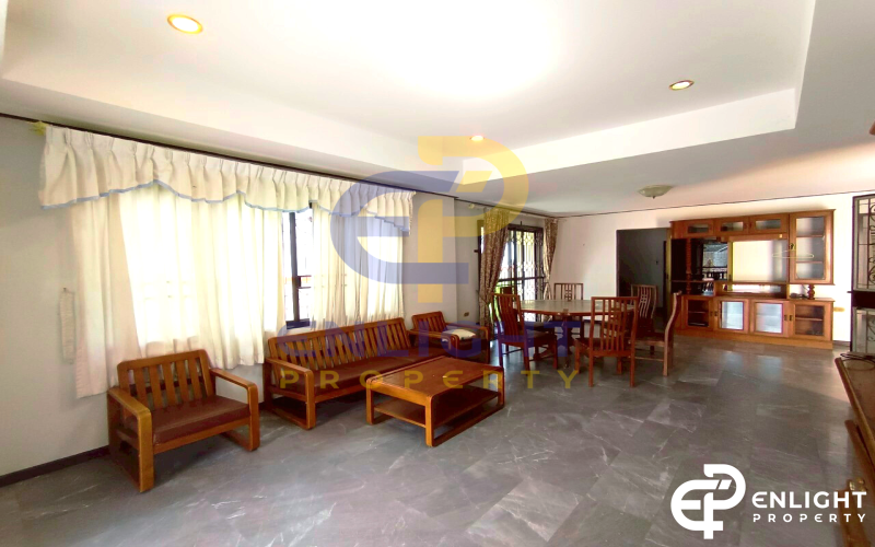 House for Sale with Tenant – Prime Central Pattaya Location