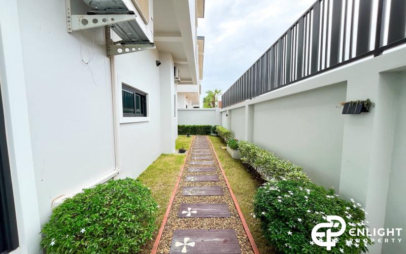 Jin Village Land and House – Luxury House with Private Swimming Pool