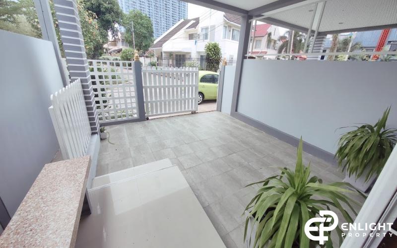 Central of Pattaya Townhouse