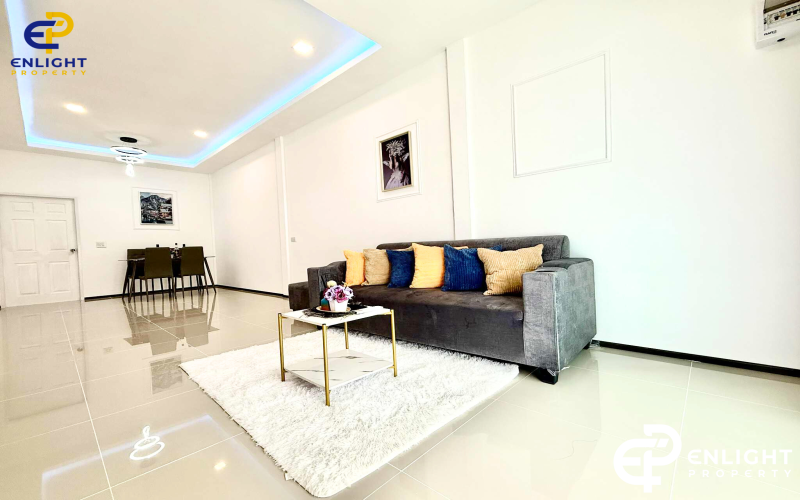 - บ้านในโครงการห่างสุขุมวิทเพียง 500 เมตร -