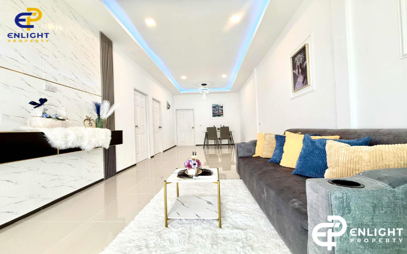 - บ้านในโครงการห่างสุขุมวิทเพียง 500 เมตร -