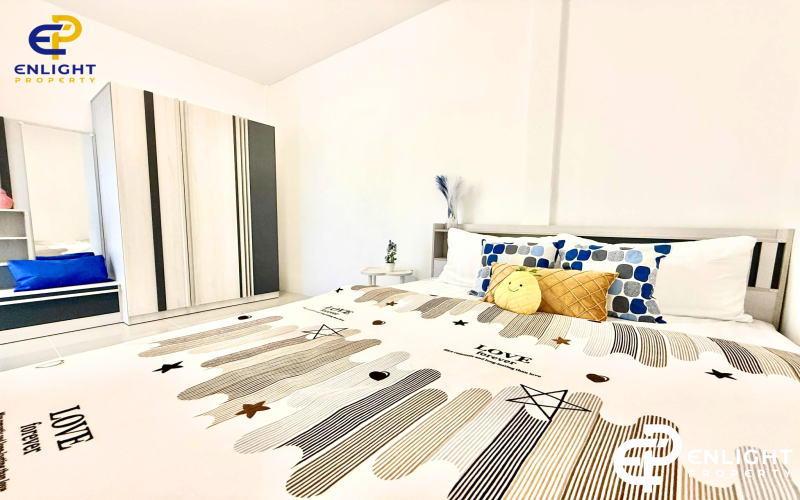 - บ้านในโครงการห่างสุขุมวิทเพียง 500 เมตร -