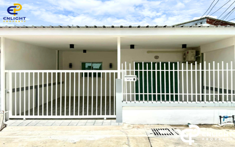 - บ้านในโครงการห่างสุขุมวิทเพียง 500 เมตร -