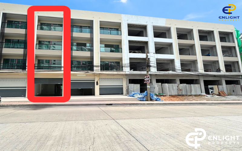 - อาคารให้เช่าเหมาะกับทำออฟฟิศห่างทะเลพระตำหนักเพียง 1 นาที -