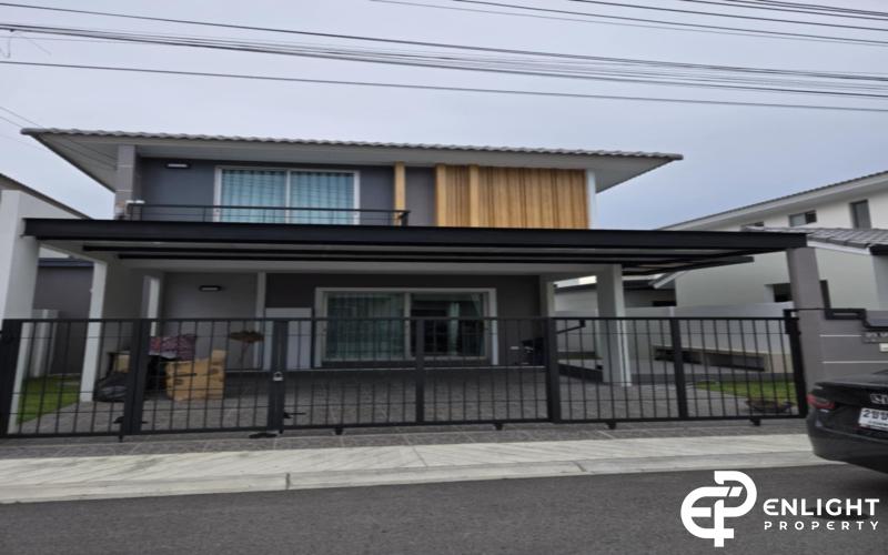 - บ้านขาย/เช่าในโครงการเหมาะกับคนเดินทางไปทำงานศรีราชาเเต่อยากอยู่พัทยา -