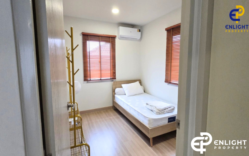 - บ้านขาย/เช่าในโครงการเหมาะกับคนเดินทางไปทำงานศรีราชาเเต่อยากอยู่พัทยา -