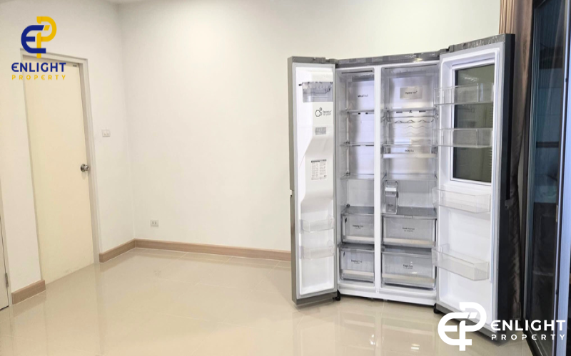 - บ้านขาย/เช่าในโครงการเหมาะกับคนเดินทางไปทำงานศรีราชาเเต่อยากอยู่พัทยา -