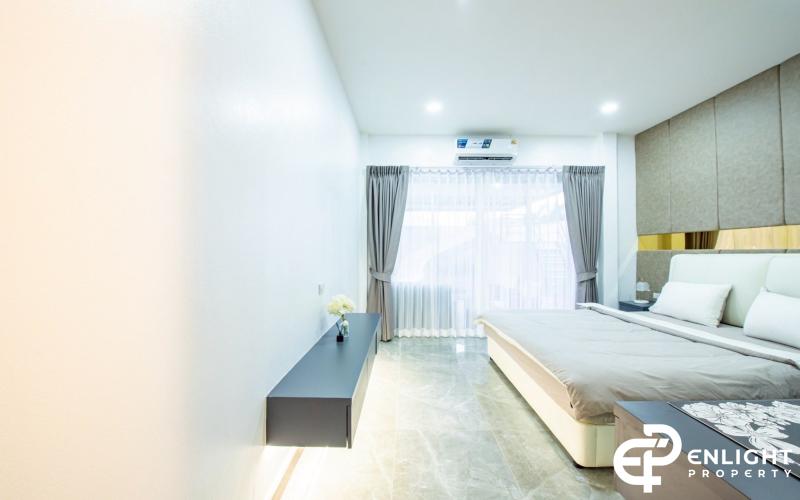 Pool villa ใหม่ ใกล้จอมเทียน