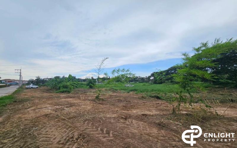 ที่ดินติดทางรถไฟ ใกล้ถนนสุขุมวิท( ชัยพฤกษ์ )