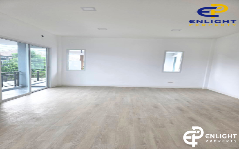 - บ้านในโครงการบางเสร่ห่างสุขุมวิทเพียง 1 นาที แถมแอร์ฟรี 4 ตัว -