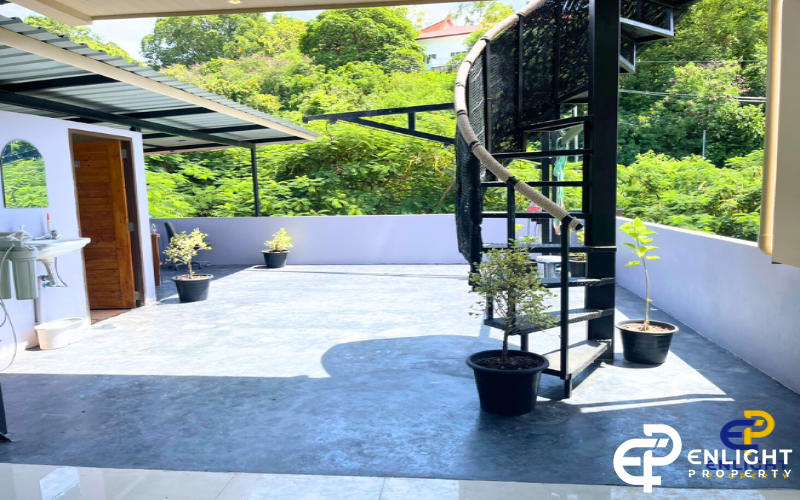 - ให้เช่ากิจการห้องพักให้เช่ารายวัน- รายเดือน ทำเลทอง -