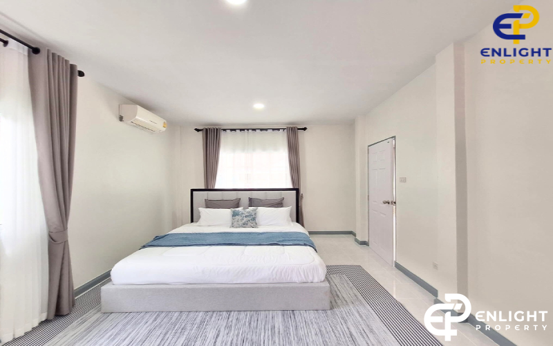 - บ้านเดี่ยวในโครงการ ห่างสุขุมวิทเพียง 5 นาที -