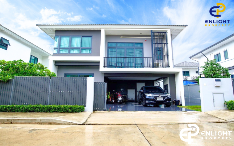 - บ้านขายในโครงการห่างโรงเรียนนานาชาติฟินิกซ์เพียง 4 นาที -