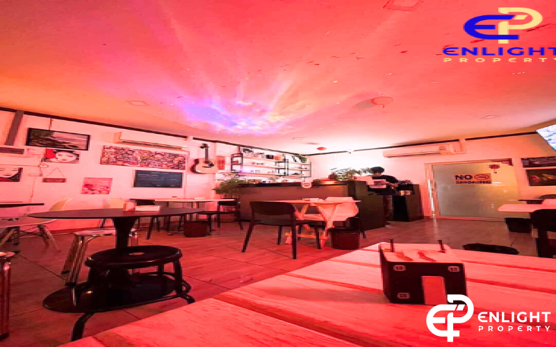 - เซ้งร้านนั่งชิลล์กลางวันเป็นร้านกาแฟ กลางคืนเป็นร้านนั่งชิลล์ -