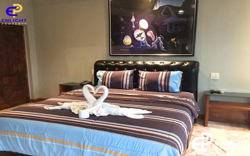 - โรงเเรมขายพร้อมผู้เช่าใกล้ Walking st และชายหาดพัทยาเพียง 300 เมตร -