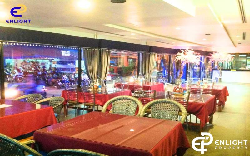 - โรงเเรมขายพร้อมผู้เช่าใกล้ Walking st และชายหาดพัทยาเพียง 300 เมตร -